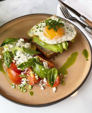 BREAKFAST IS SERVED 🍳🥑🍅🍞 Programy nastavené na obnovu střevního mikrobiomu - MyChef©️ ———————————— MyChef 🍽 ➡️ MyLifestyle...