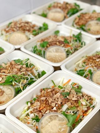 Do nového roku s jednou jistotou navíc, že jídlo máte vyřešené. ✨ Prémiové každodenní jídlo pro lidi, kteří chtějí jíst...